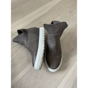 J/Slides Genuine Leather Gray Wedge Boot, Size 8.5